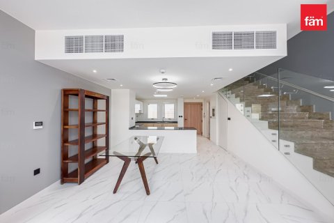 Villa de 2 chambres à Dubai, UAE No. 100545 4