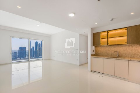 2 bedrooms Apartment in EMAAR Beachfront, UAE No. 62136 4