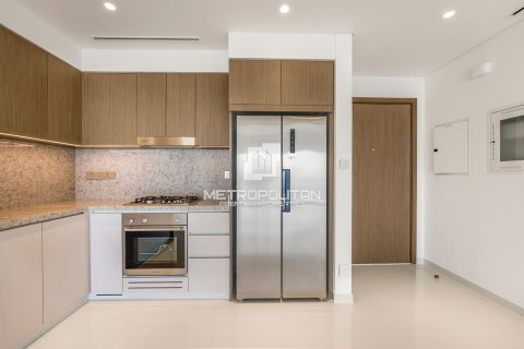 2 bedrooms Apartment in EMAAR Beachfront, UAE No. 62136 6