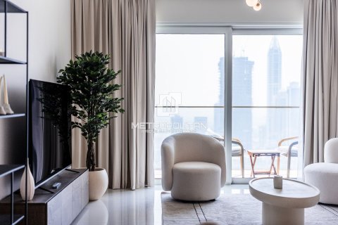 Квартира с 2 спальнями в EMAAR Beachfront, ОАЭ №62136 4