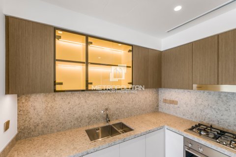 2 bedrooms Apartment in EMAAR Beachfront, UAE No. 62136 7