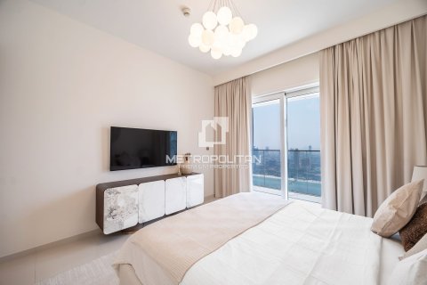 Квартира с 2 спальнями в EMAAR Beachfront, ОАЭ №62136 26