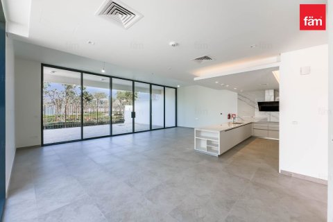 Villa de 4 dormitorios en Dubai, UAE No. 77110 10