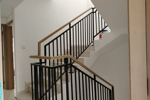 3 bedrooms Townhouse in Dubai, UAE No. 77080 9