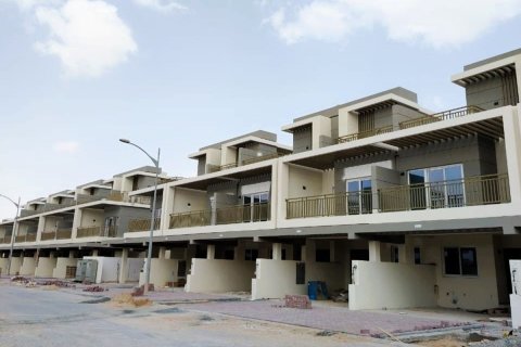 3 bedrooms Townhouse in Dubai, UAE No. 77080 6