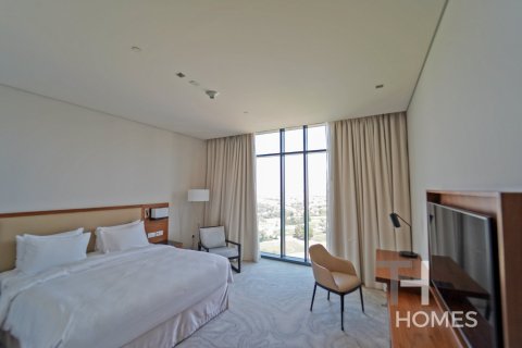 Apartment de 2 dormitorios en The Hills, UAE No. 81784 13