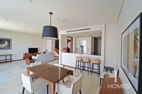 Apartment de 2 dormitorios en The Hills, UAE No. 81784 4