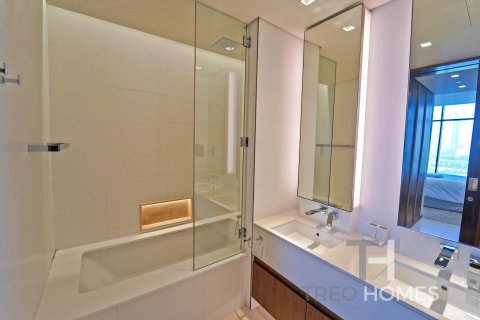 Apartment de 2 dormitorios en The Hills, UAE No. 81784 14