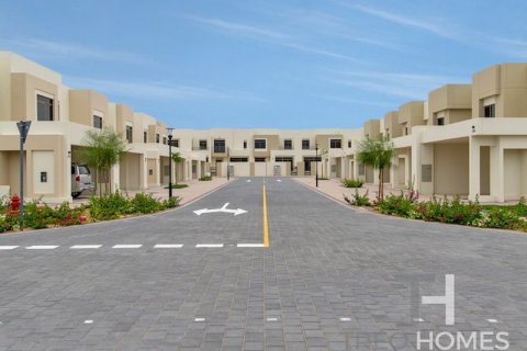 4 bedrooms Townhouse in Noor Townhouses, UAE No. 81803 18
