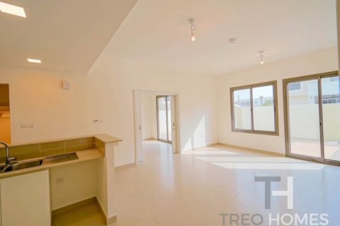 4 bedrooms Townhouse in Noor Townhouses, UAE No. 81803 2