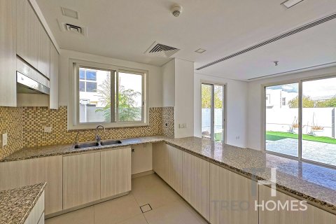 Townhouse de 4 dormitorios en Mudon, UAE No. 81793 4