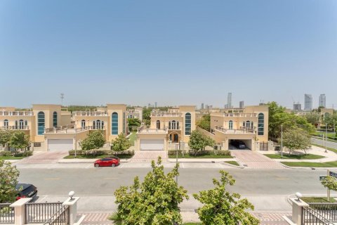 Вилла с 4 спальнями в Jumeirah Park, ОАЭ №91670 7