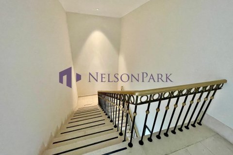 5 bedrooms Penthouse in Doha, Qatar No. 58569 13