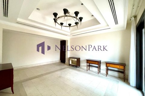 5 bedrooms Penthouse in Doha, Qatar No. 58569 8