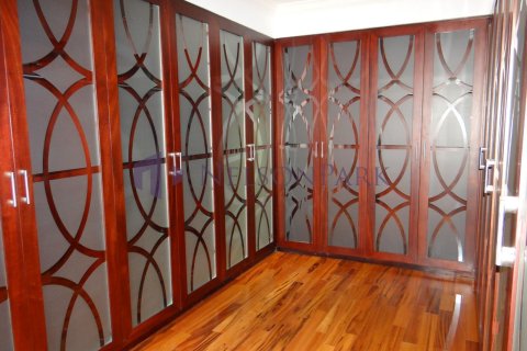 5 bedrooms Penthouse in Doha, Qatar No. 58569 24