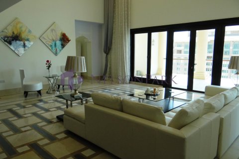 5 bedrooms Penthouse in Doha, Qatar No. 58569 3