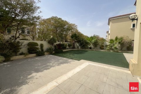 Villa de 4 dormitorios  No. 106377 17