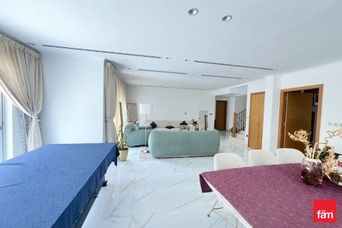 Villa de 4 dormitorios  No. 106377 12