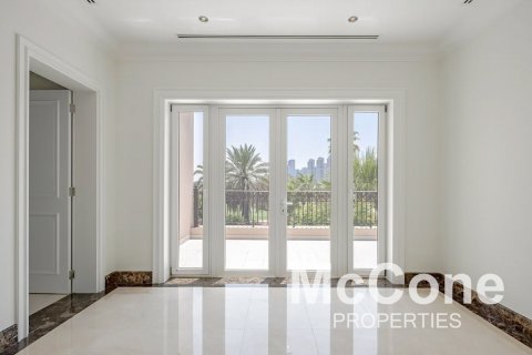 5 bedrooms Villa in Emirates Hills, UAE No. 74490 27