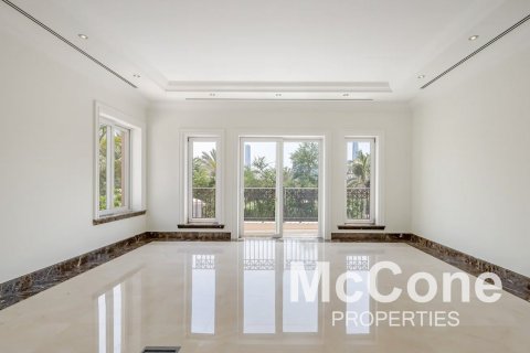 5 bedrooms Villa in Emirates Hills, UAE No. 74490 13