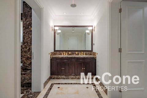 5 bedrooms Villa in Emirates Hills, UAE No. 74490 20