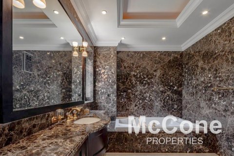 5 bedrooms Villa in Emirates Hills, UAE No. 74490 29