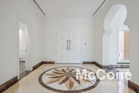 5 bedrooms Villa in Emirates Hills, UAE No. 74490 23