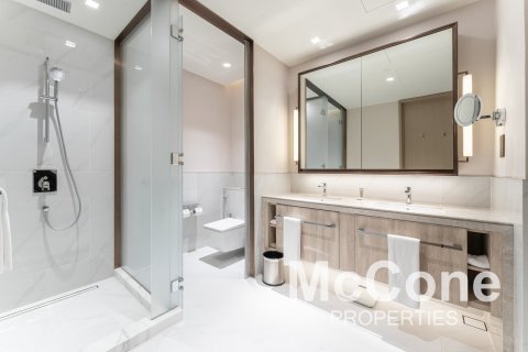Apartment de 2 dormitorios en Address Harbour Point, UAE No. 74476 12