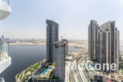 Apartment de 2 dormitorios en Address Harbour Point, UAE No. 74476 16