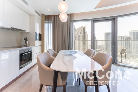 Apartment de 2 dormitorios en Address Harbour Point, UAE No. 74476 7
