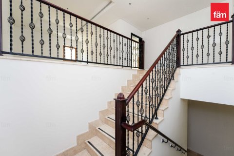 Villa de 5 dormitorios en Al Furjan, UAE No. 100807 10