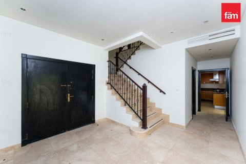 Villa de 5 dormitorios en Al Furjan, UAE No. 100807 9