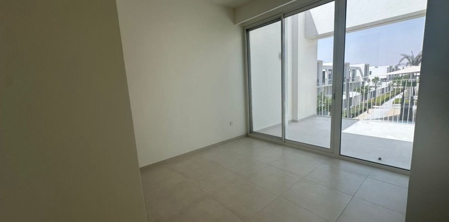 Villa de 4 chambres à Dubai, UAE No. 104194