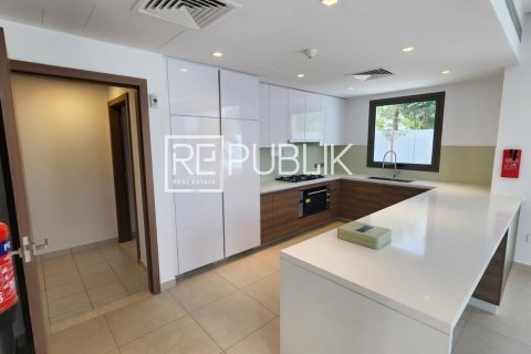 4 bedrooms Villa in ASPENS Yas Island, UAE No. 96725 18