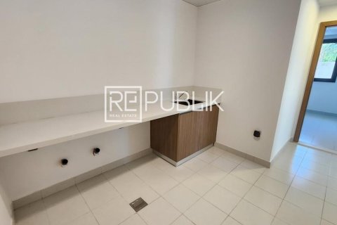 4 bedrooms Villa in ASPENS Yas Island, UAE No. 96725 22
