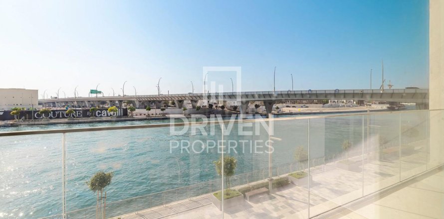 Apartment de 2 dormitorios en Al Wasl, UAE No. 84165