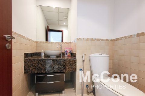 Apartment de 3 dormitorios en Shams, UAE No. 74862 10