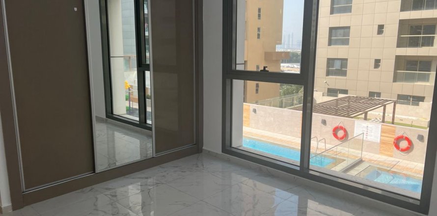 Appartement de 2 chambres à Dubai, UAE No. 99785