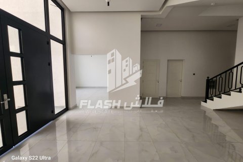 4 bedrooms Villa in Khuzam, UAE No. 88574 4