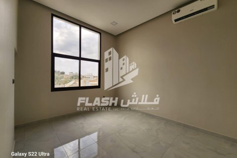 4 bedrooms Villa in Khuzam, UAE No. 88574 14
