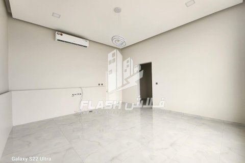 4 bedrooms Villa in Khuzam, UAE No. 88574 8