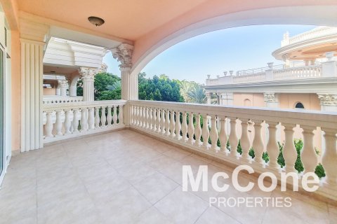 Apartment de 2 dormitorios en The Crescent, UAE No. 74291 19
