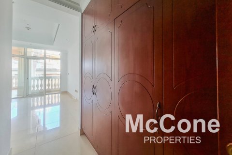 Apartment de 2 dormitorios en The Crescent, UAE No. 74291 13