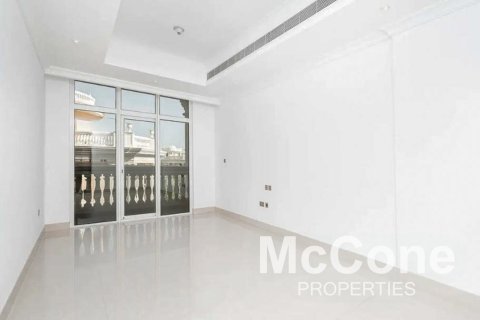 Apartment de 2 dormitorios en The Crescent, UAE No. 74291 8