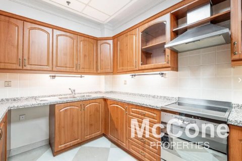 Apartment de 2 dormitorios en The Crescent, UAE No. 74291 5