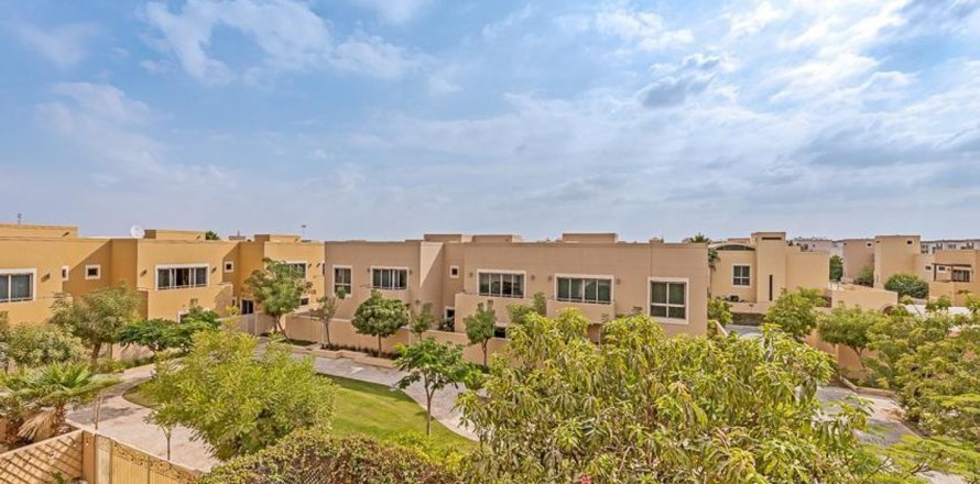 4 bedrooms Townhouse in Al Raha Gardens, UAE No. 79158
