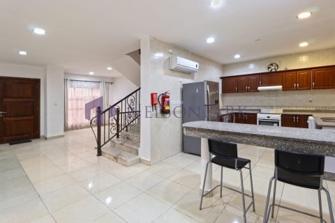 4 bedrooms Villa in Doha, Qatar No. 57949 5