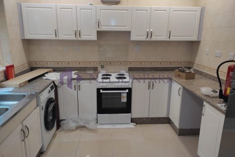 4 bedrooms Villa in Doha, Qatar No. 57949 4