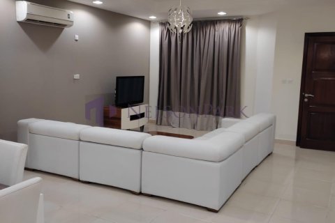 4 bedrooms Villa in Doha, Qatar No. 57949 25