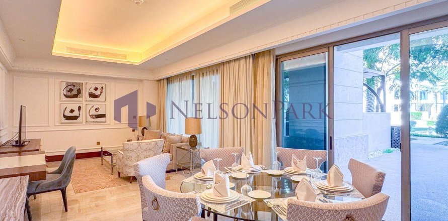 2 bedrooms Duplex in Doha, Qatar No. 57951
